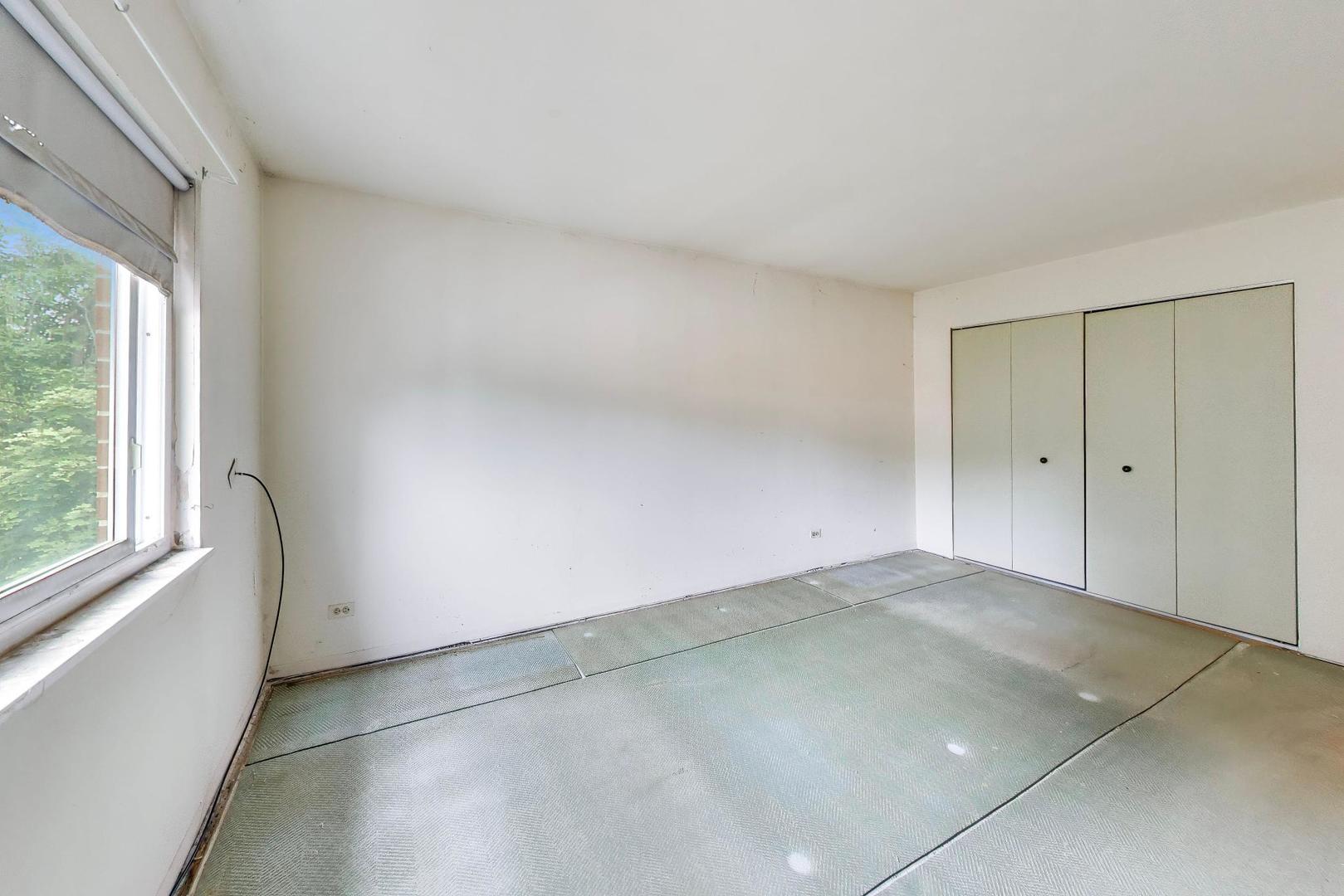 6876 W Touhy Avenue 3e Property Photo 10