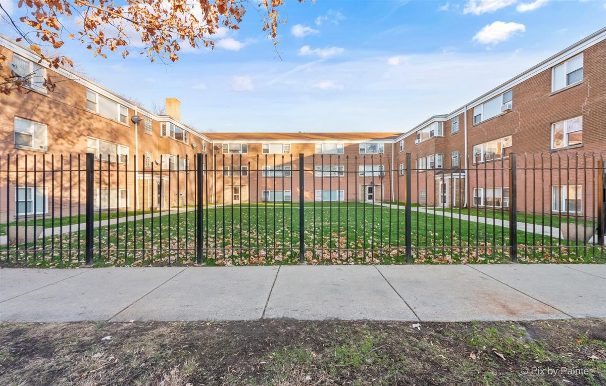 7431 N Winchester Avenue G2 Property Photo 1