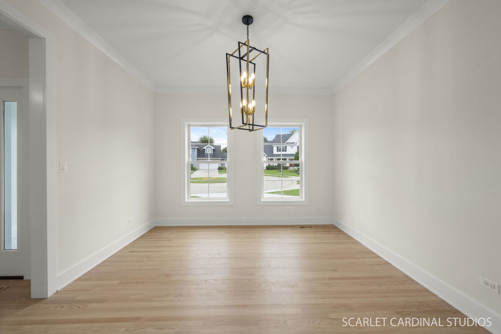 835 Avon Court Property Photo 8