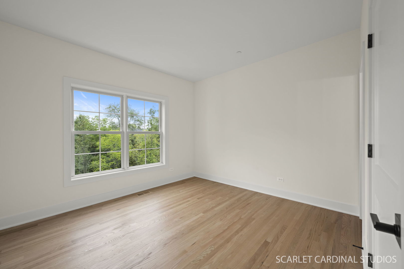 835 Avon Court Property Photo 14