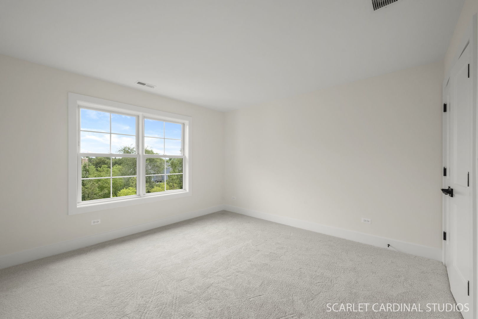 835 Avon Court Property Photo 25