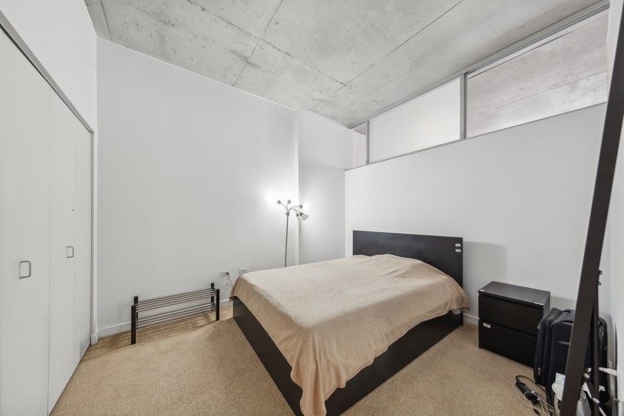 235 W Van Buren Street 2918 Property Photo 7