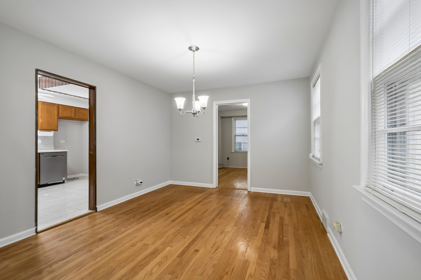 6118 N Kimball Avenue Property Photo 10