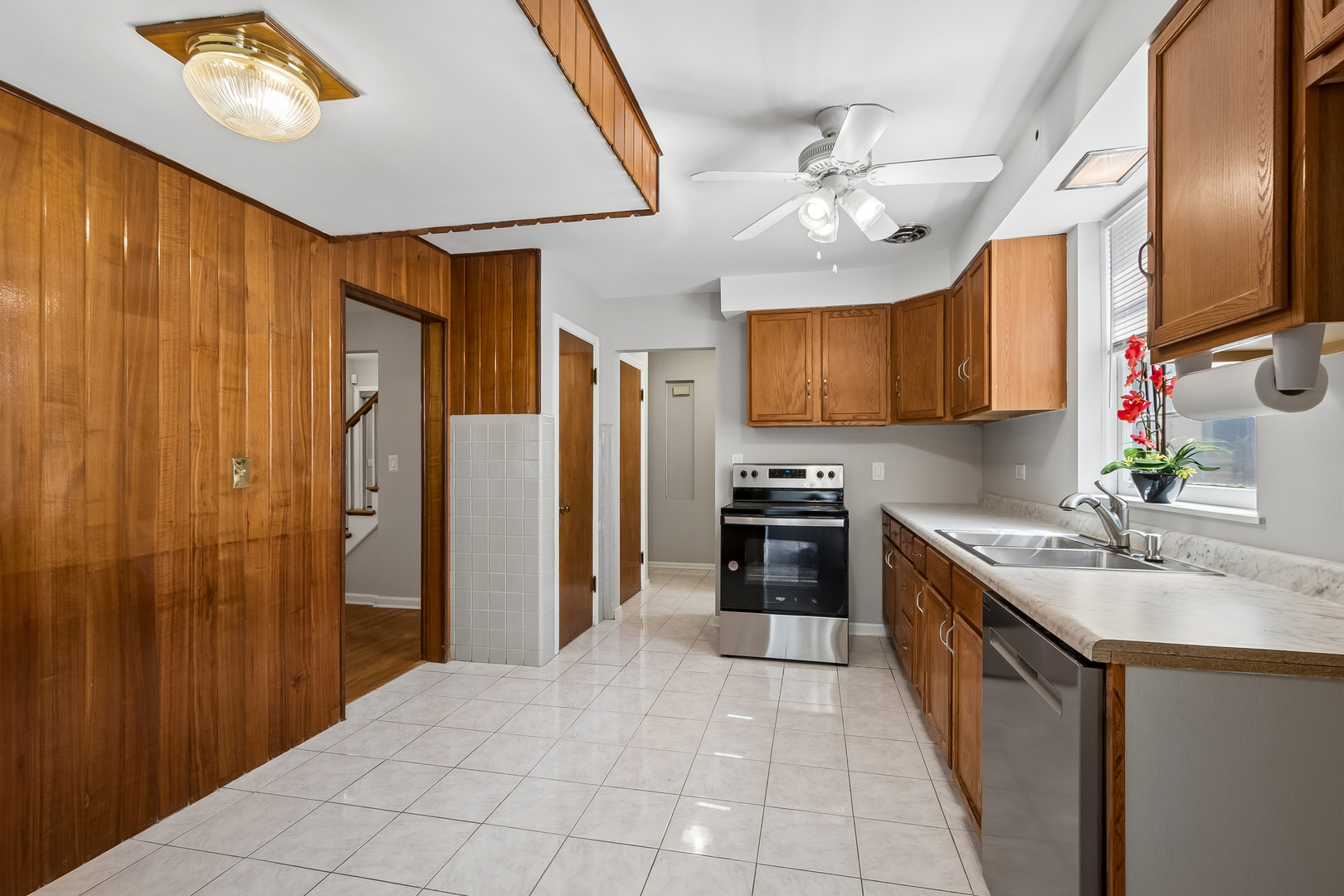 6118 N Kimball Avenue Property Photo 11