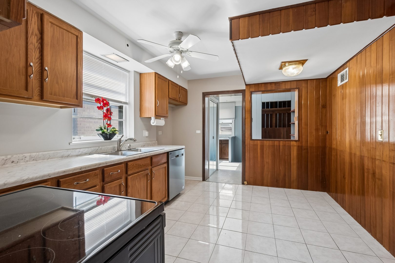 6118 N Kimball Avenue Property Photo 13