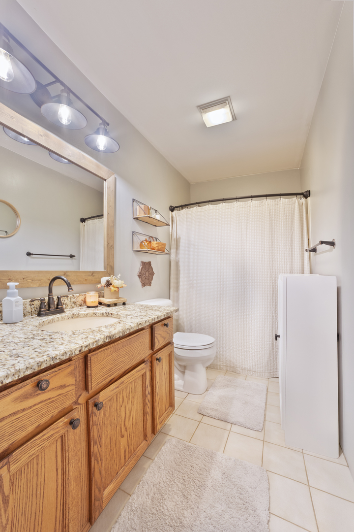 611 S Orchid Path Property Photo 7