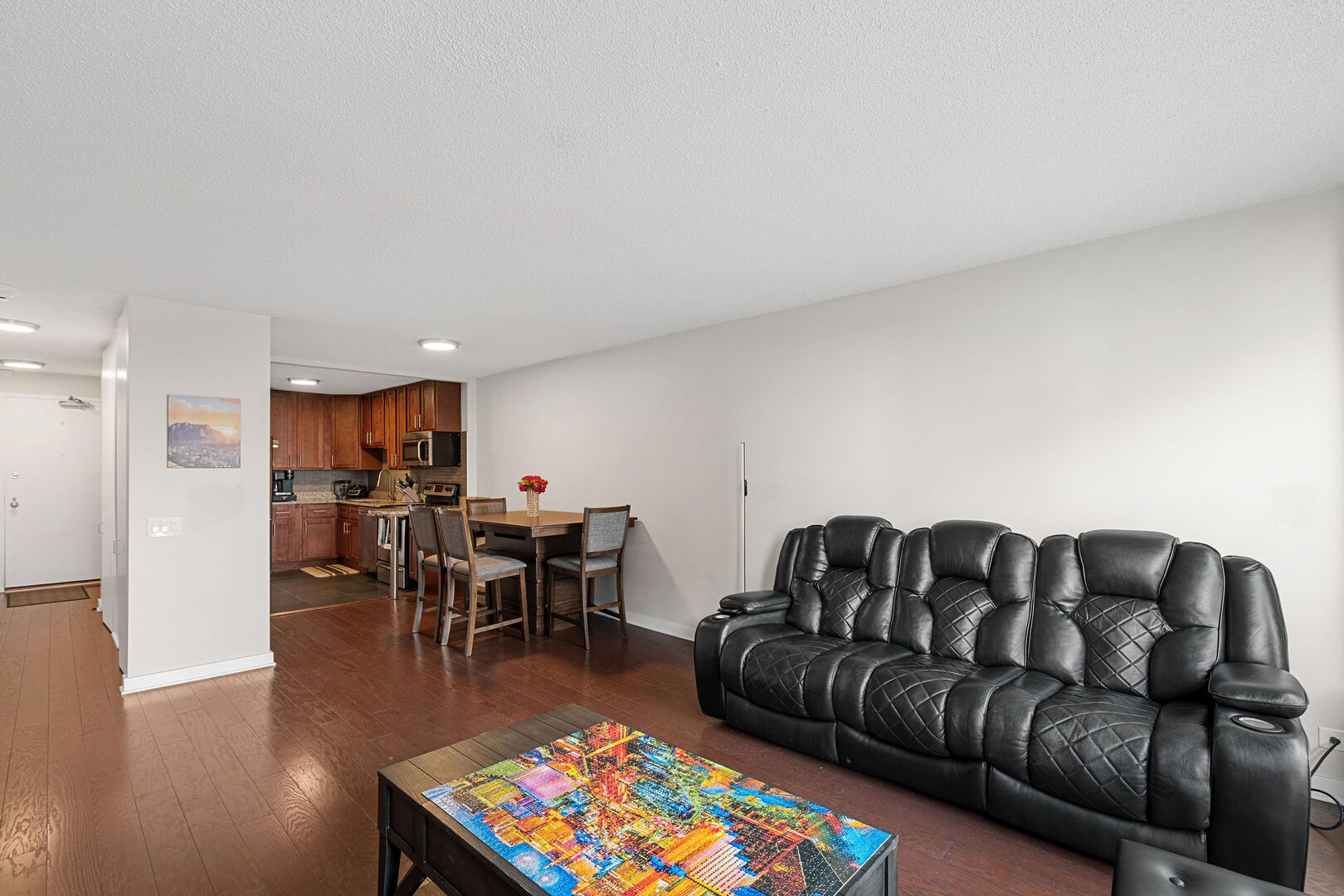 899 S Plymouth Court 1505 Property Photo 3