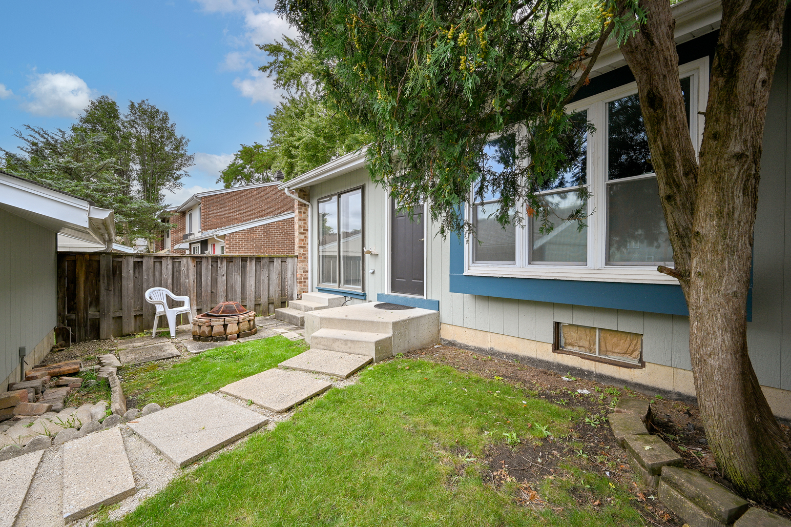 333 Colony Green Drive Property Photo 2
