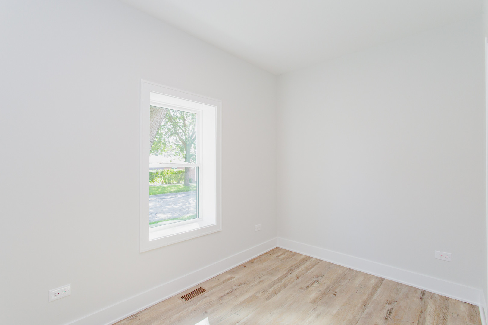 7301 W Pensacola Avenue Property Photo 12