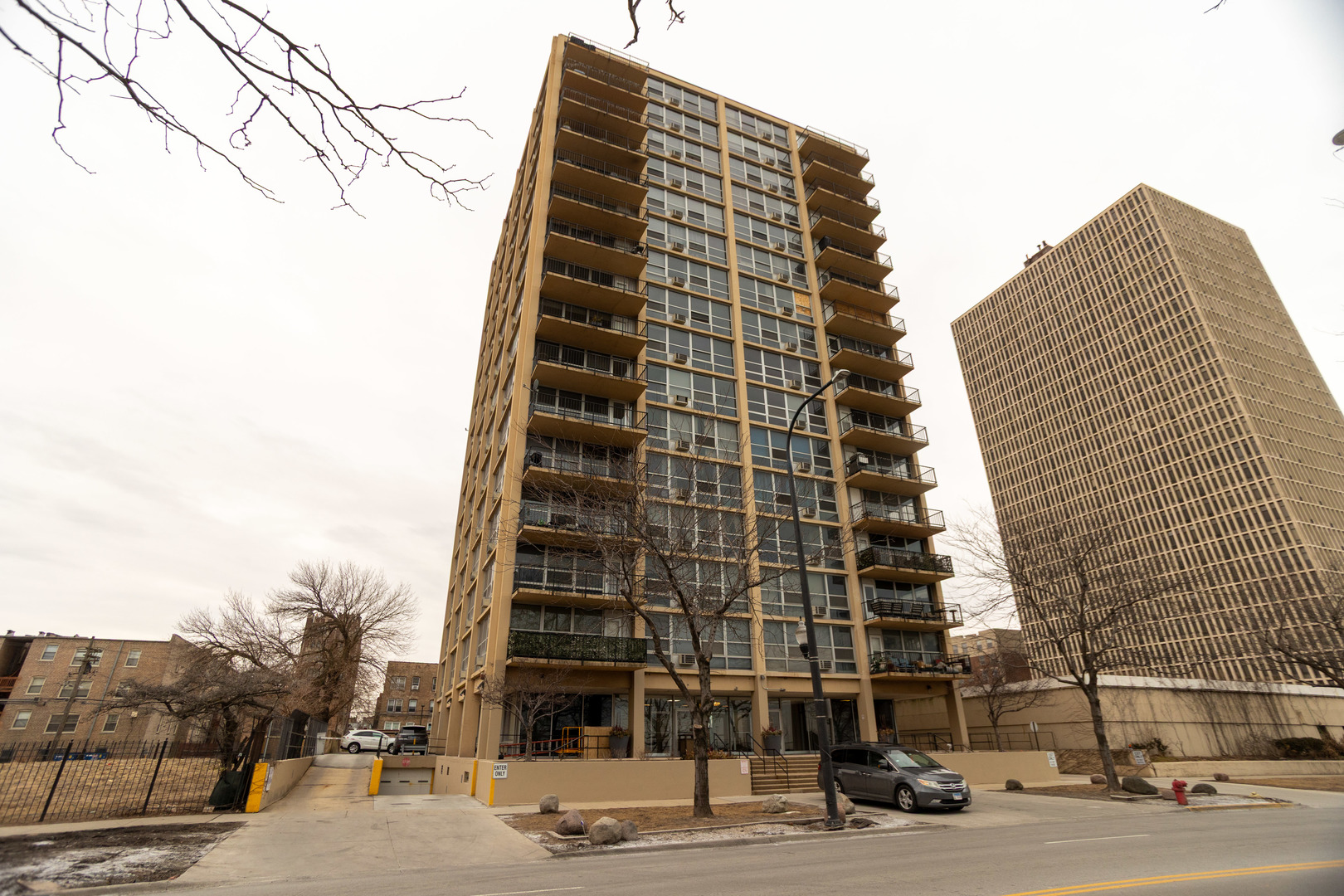 6730 S South Shore Drive 501 Property Photo 3