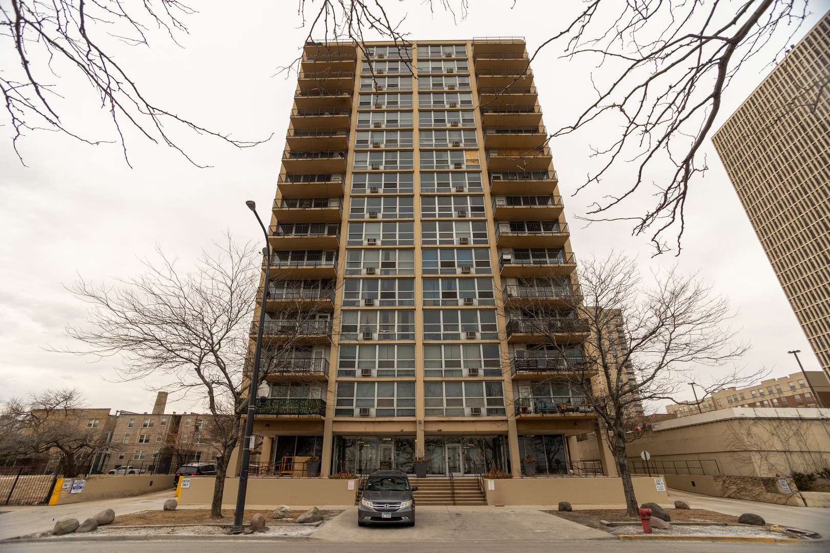 6730 S South Shore Drive 501 Property Photo 4