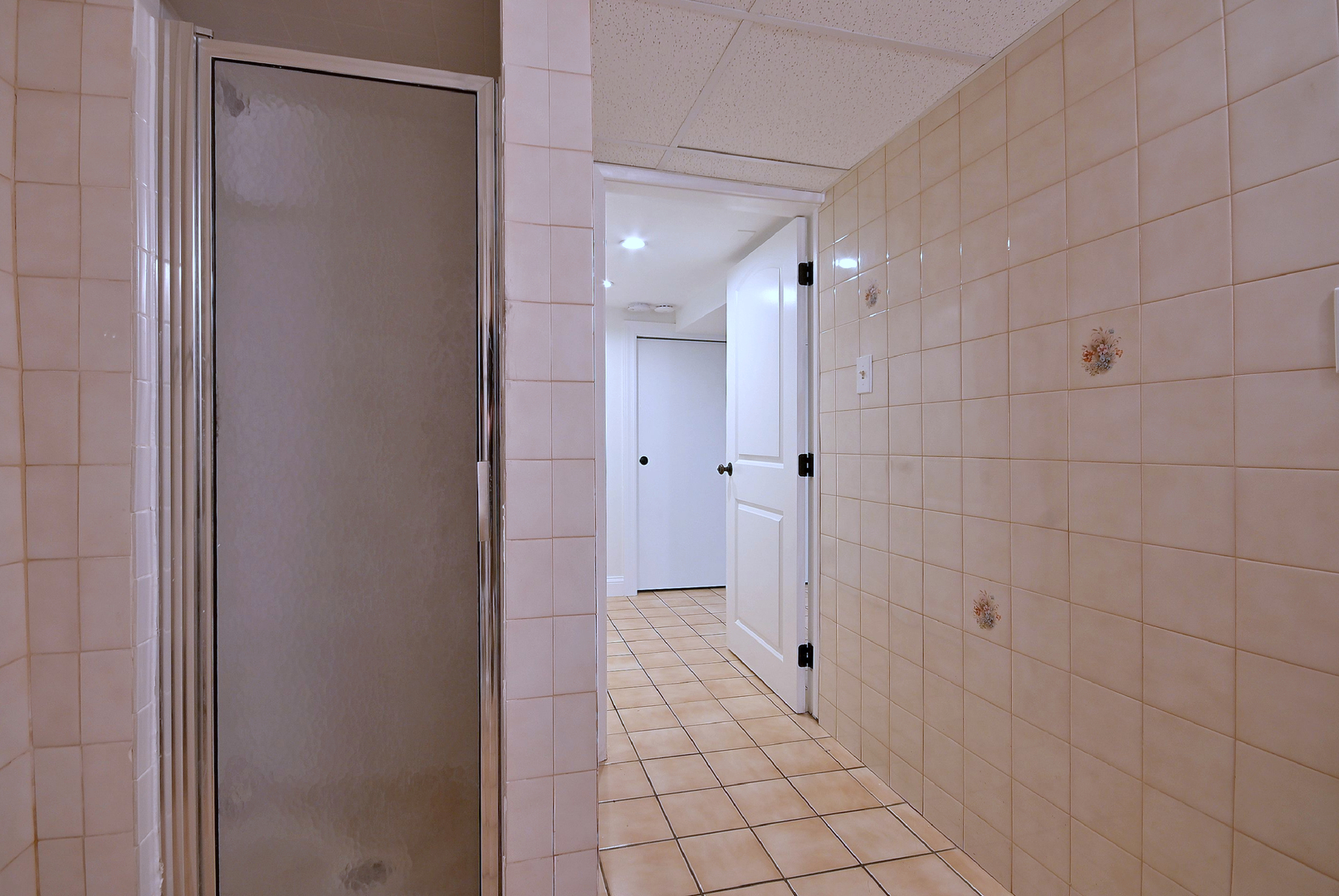 1620 N 73rd Court Property Photo 20