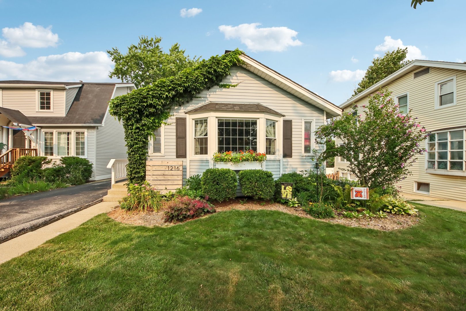 1216 Canfield Road Property Photo 3