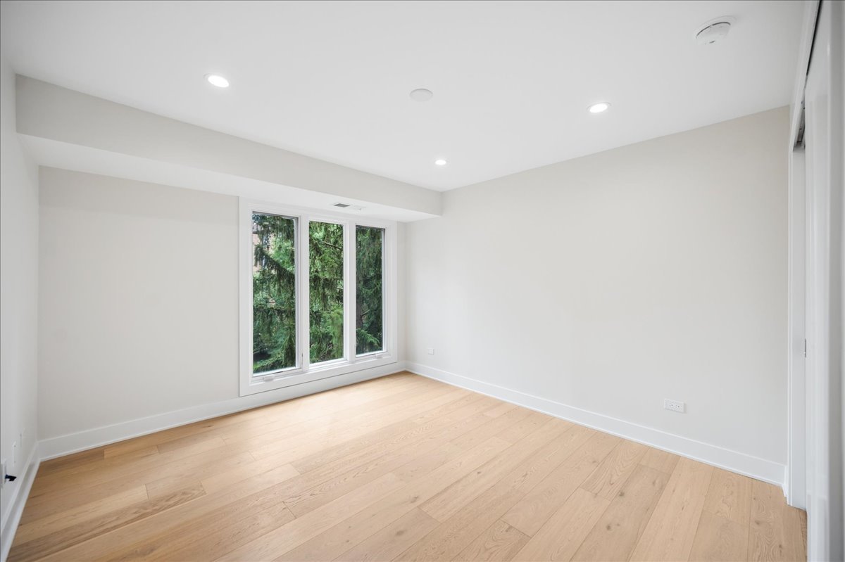 1740 Mission Hills Road 303 Property Photo 15