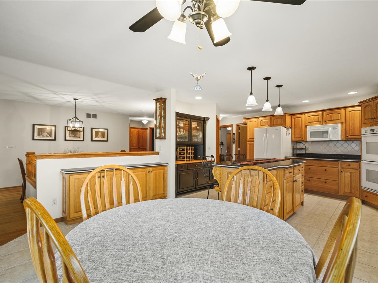 942 Lake Summerset Road Property Photo 17