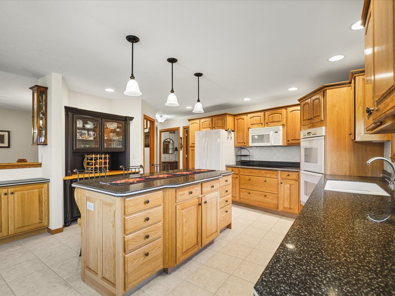 942 Lake Summerset Road Property Photo 18