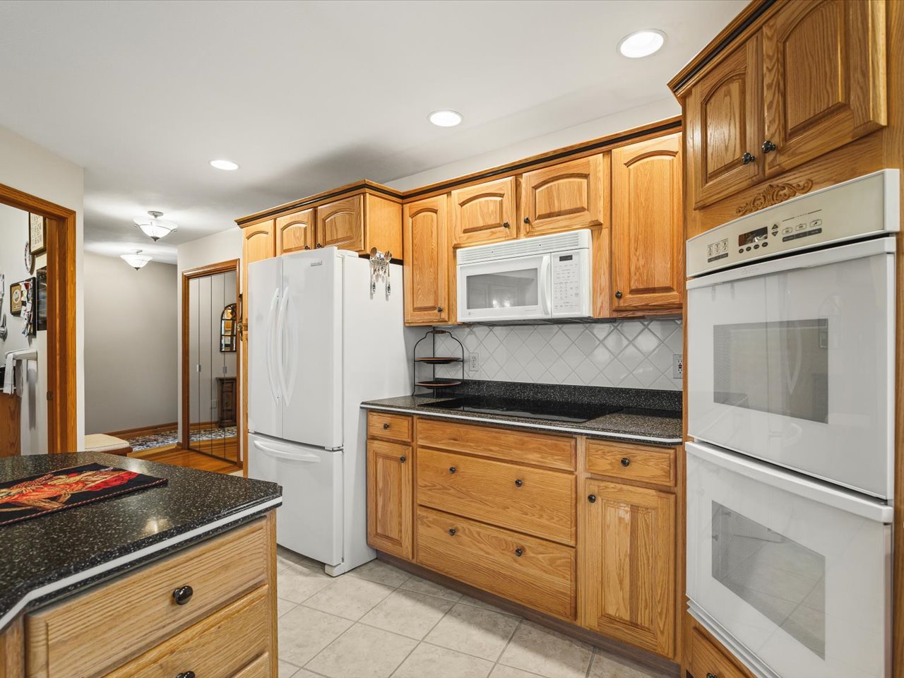 942 Lake Summerset Road Property Photo 19