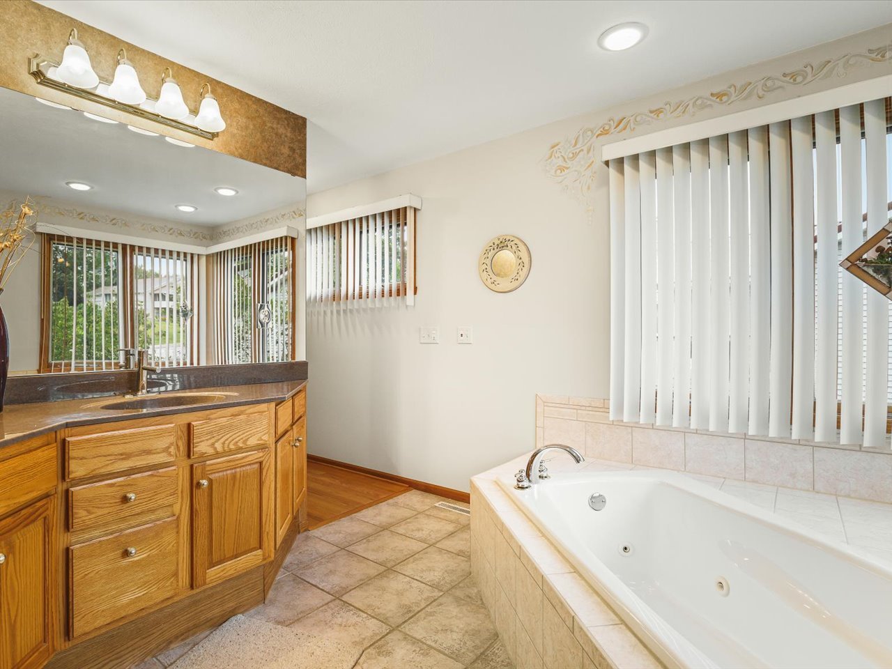 942 Lake Summerset Road Property Photo 32
