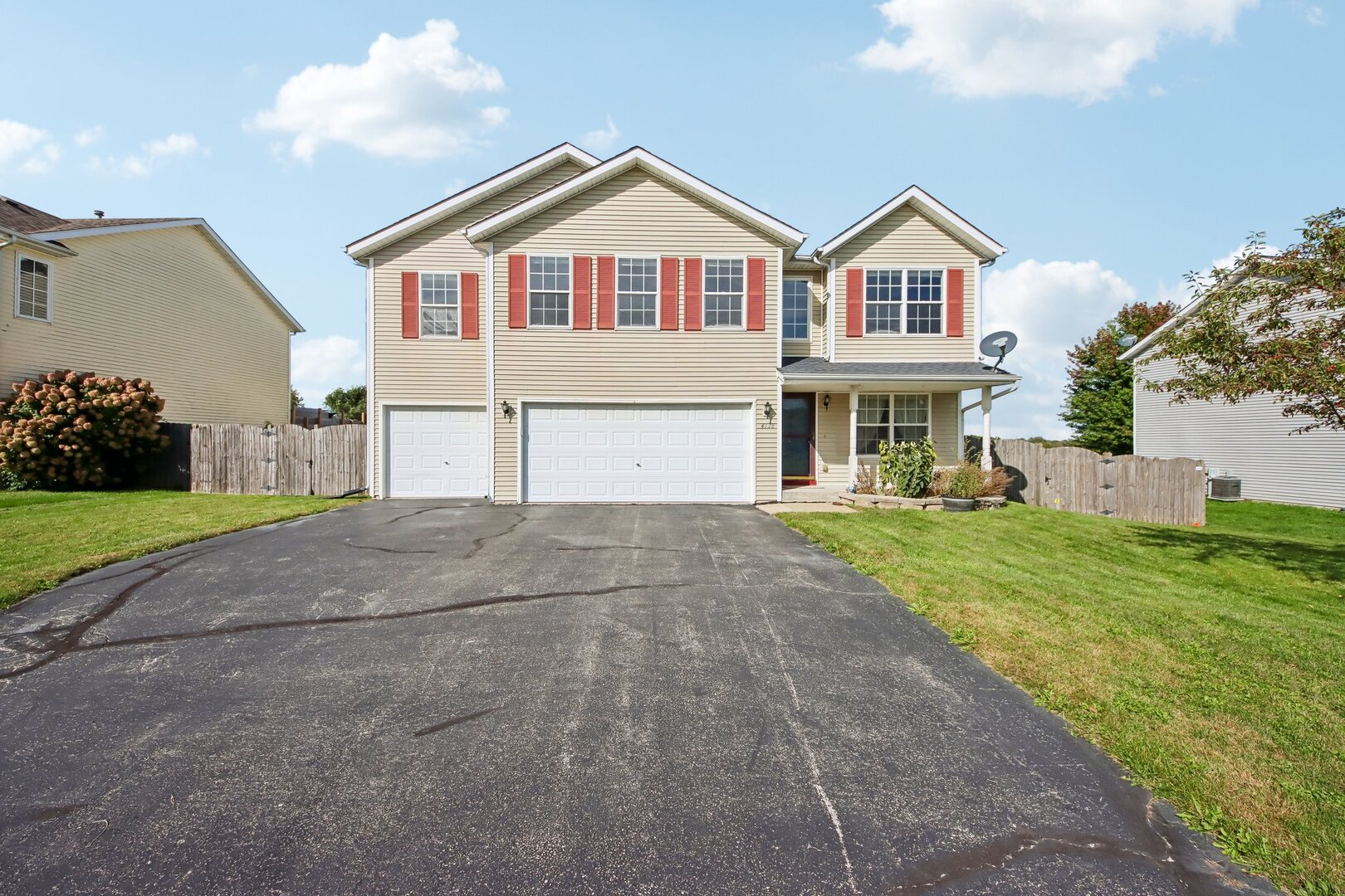 4138 Milkweed Drive Property Photo 1