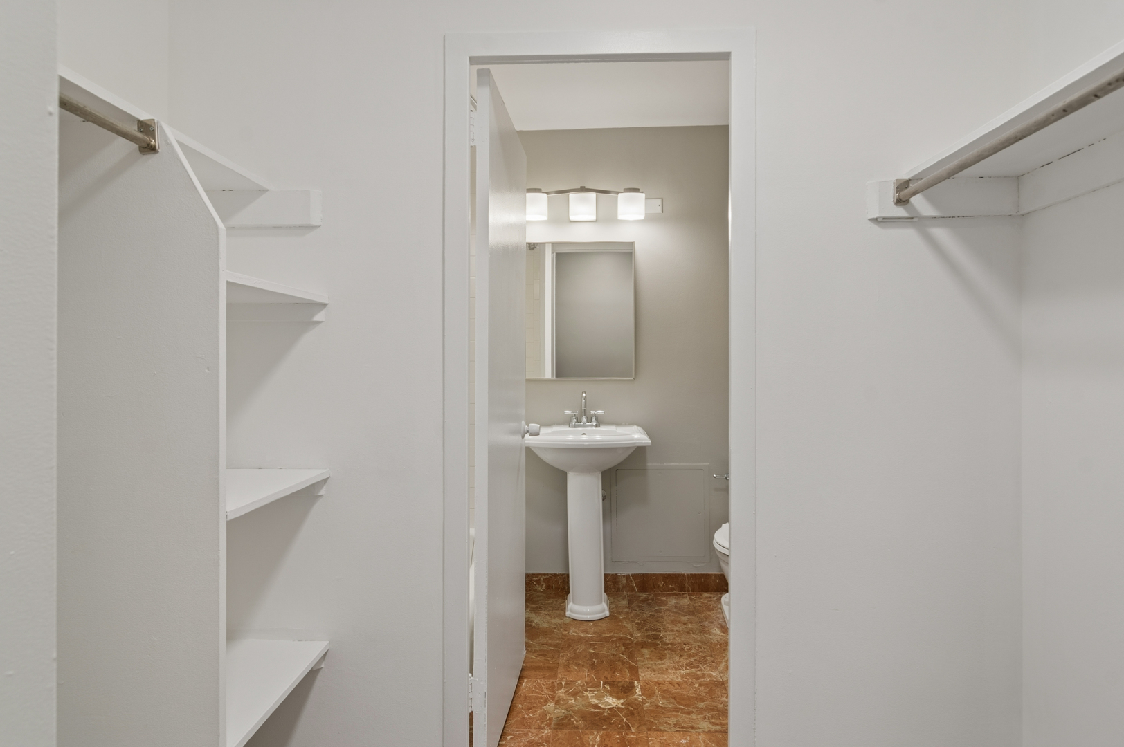 21 W Goethe Street 5e Property Photo 8