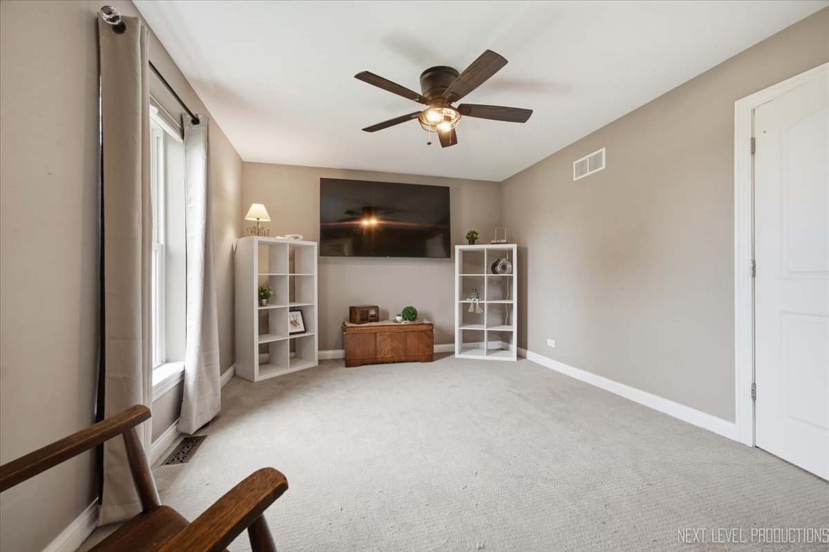 402 S Elizabeth Street Property Photo 14