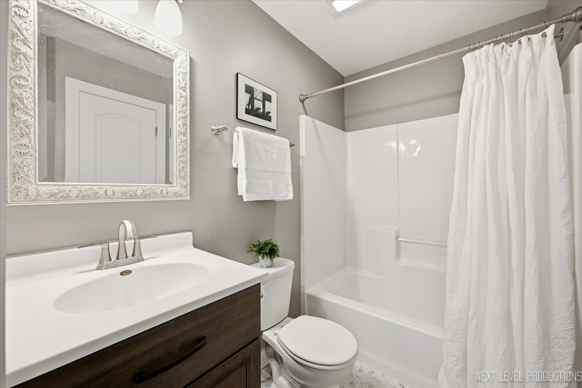 402 S Elizabeth Street Property Photo 18