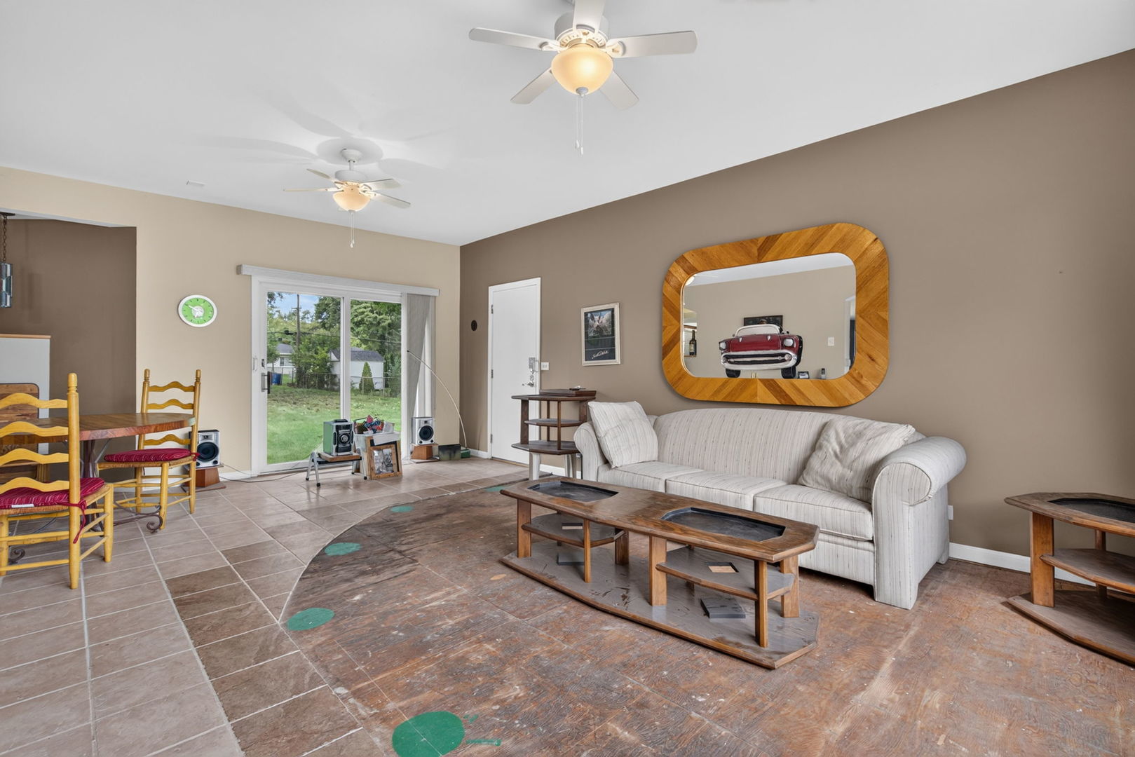 2n266 Prairie Avenue Property Photo 4