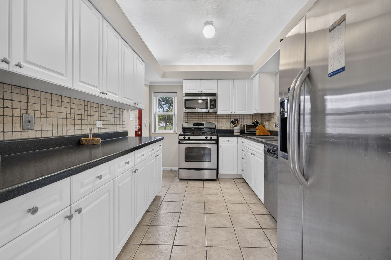 2n266 Prairie Avenue Property Photo 8