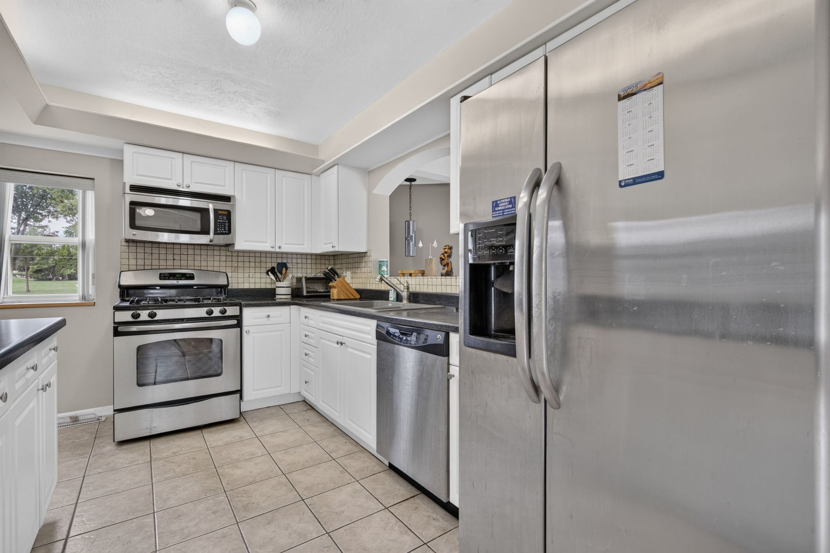 2n266 Prairie Avenue Property Photo 9