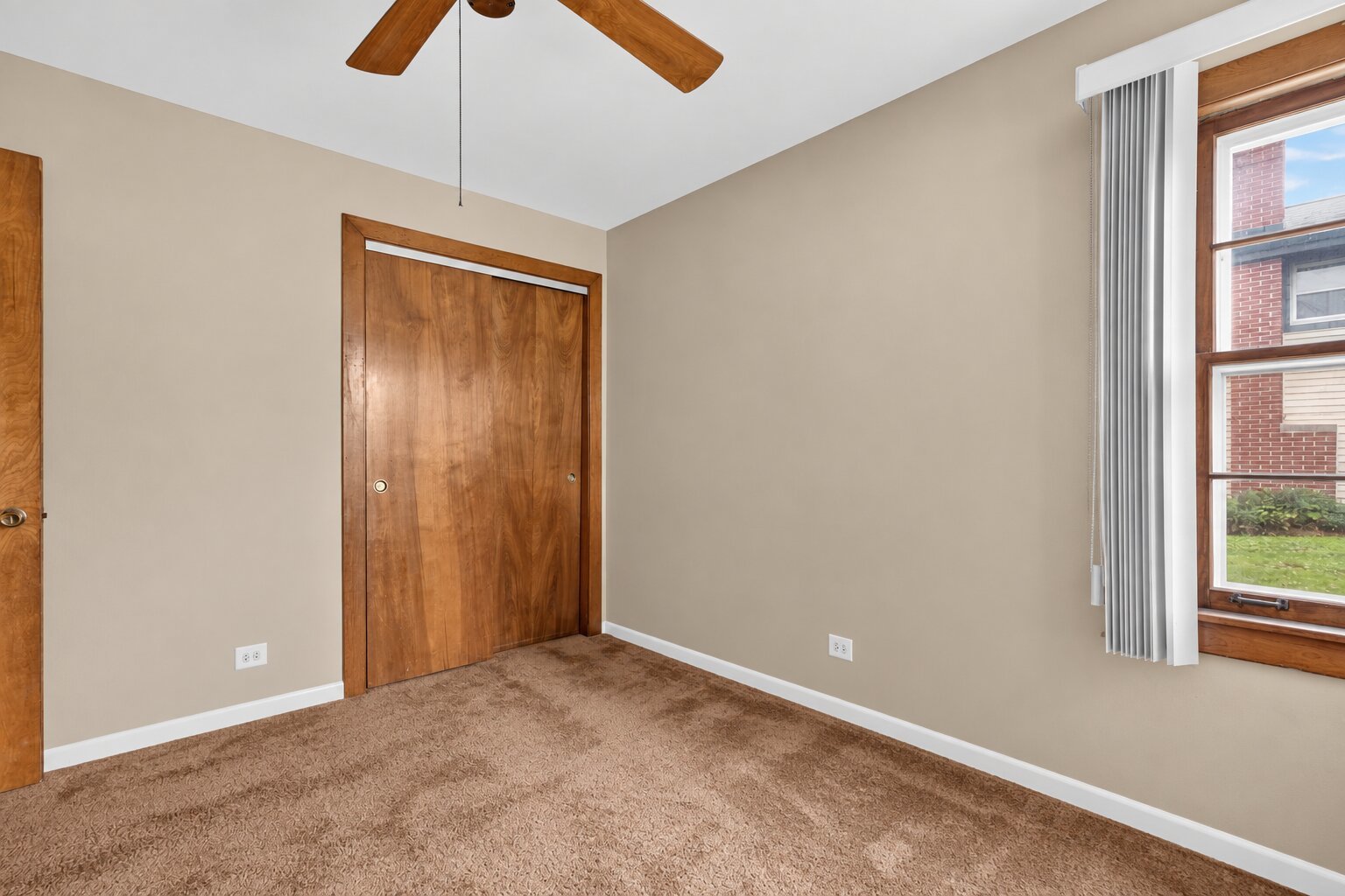 2n266 Prairie Avenue Property Photo 21