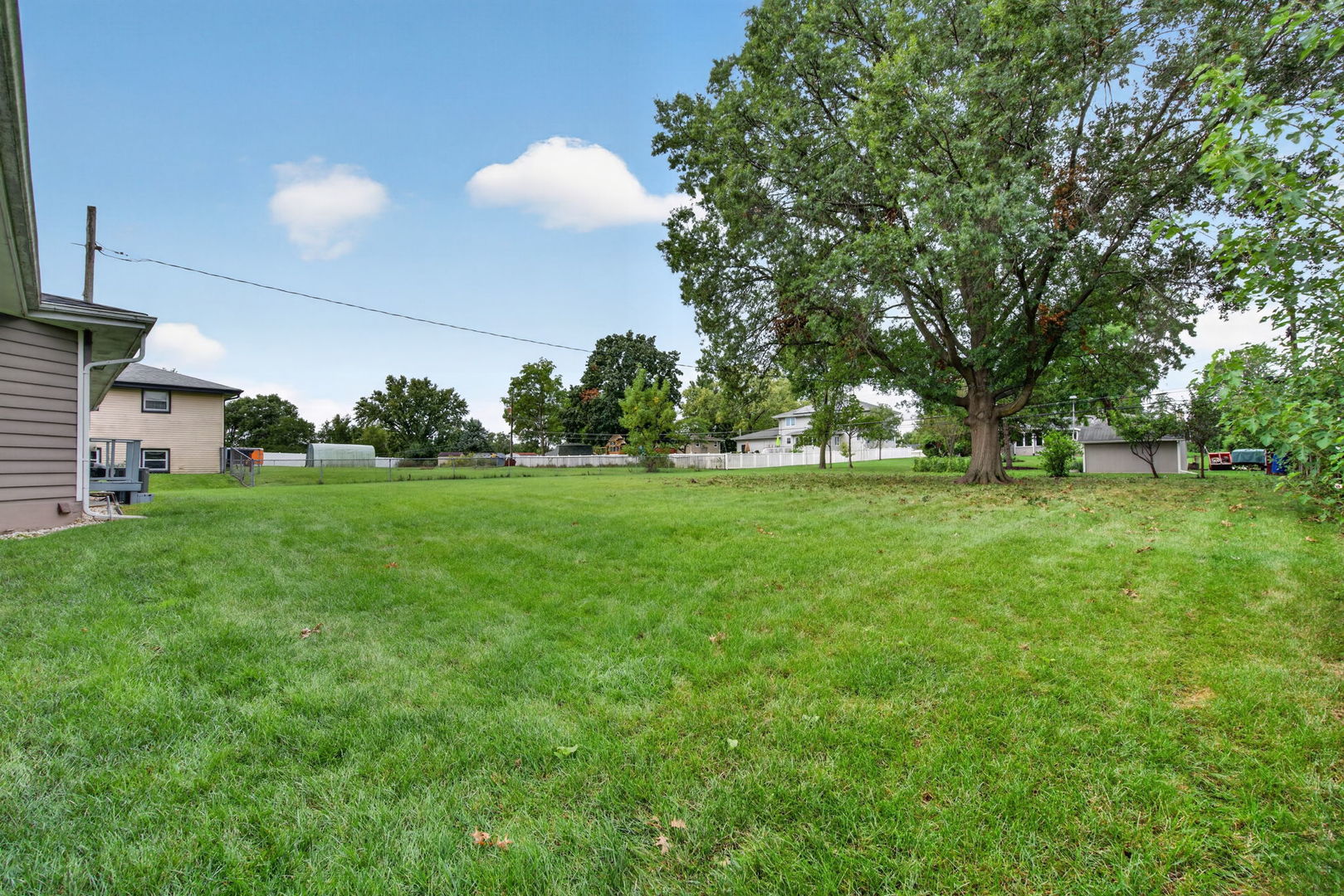 2n266 Prairie Avenue Property Photo 25