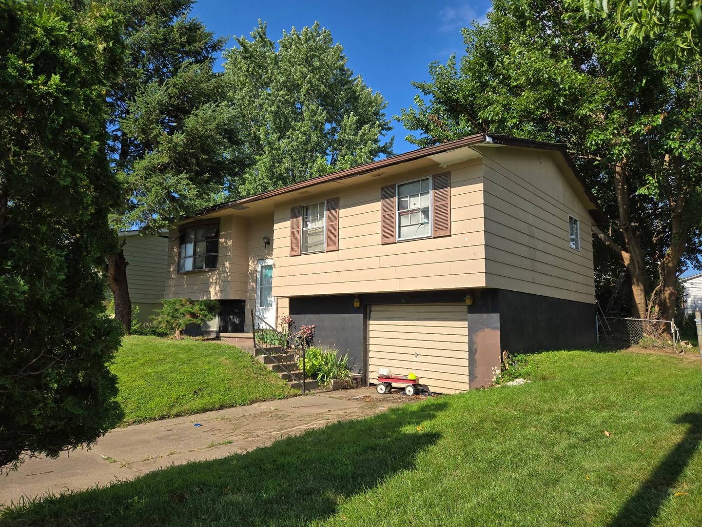 2308 Jebens Avenue Property Photo 4