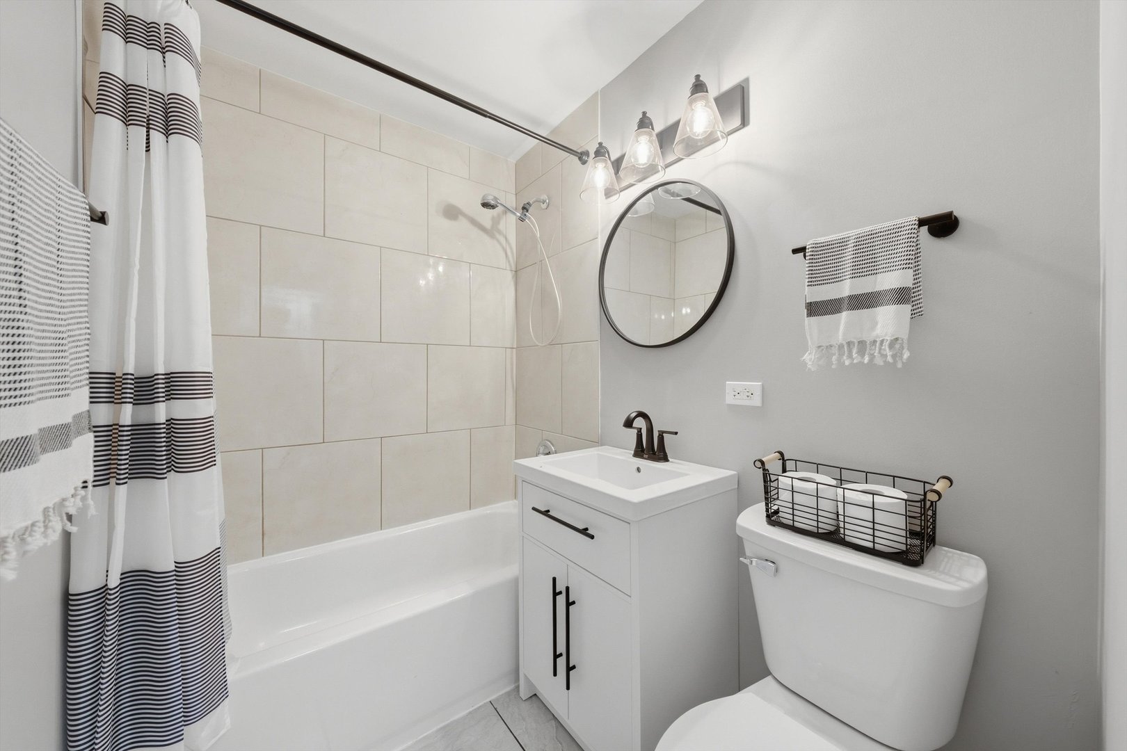 14828 Oak Street Property Photo 11