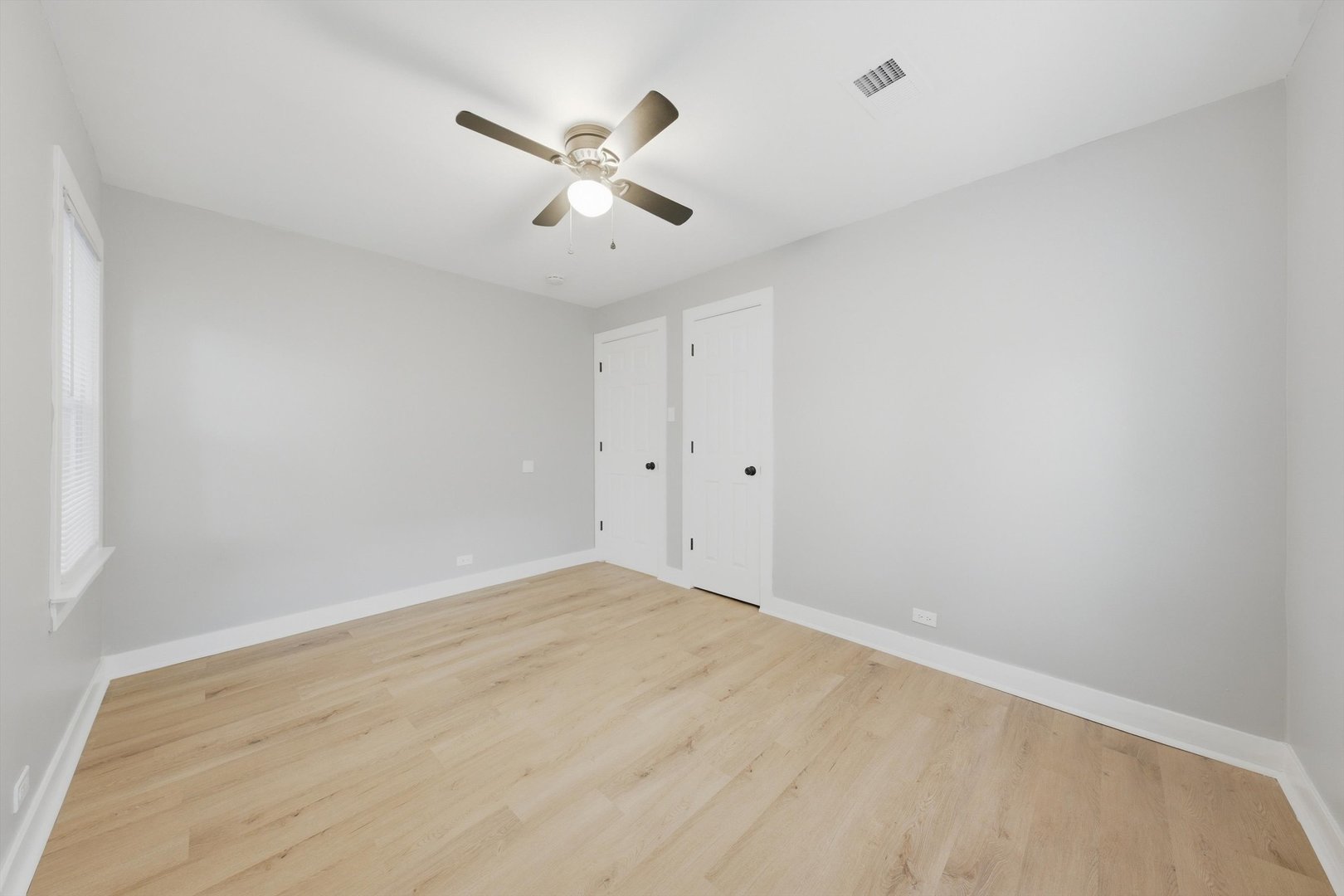 14828 Oak Street Property Photo 15