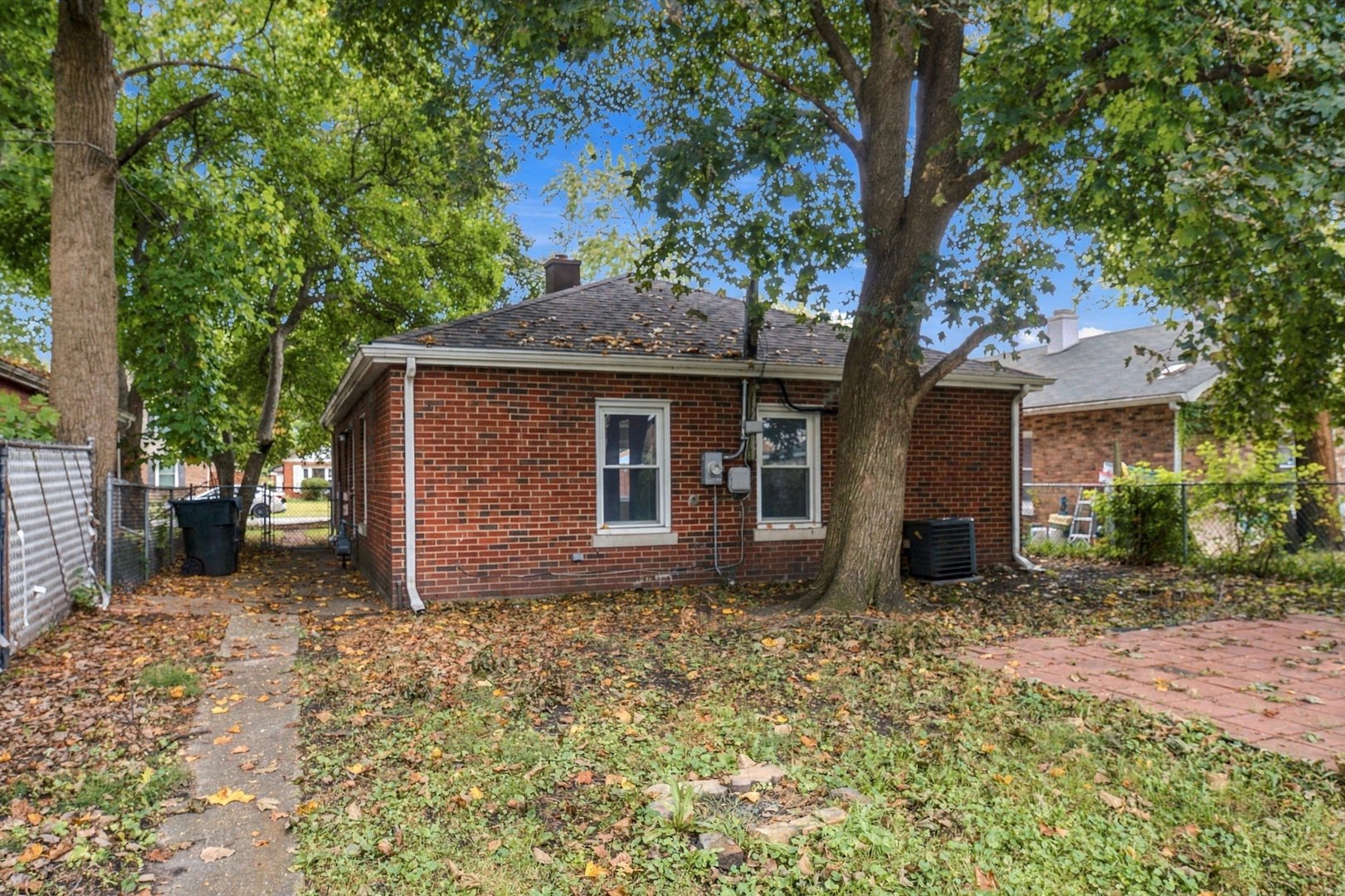 14828 Oak Street Property Photo 17