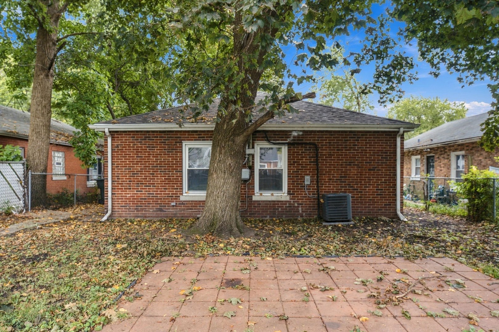 14828 Oak Street Property Photo 18