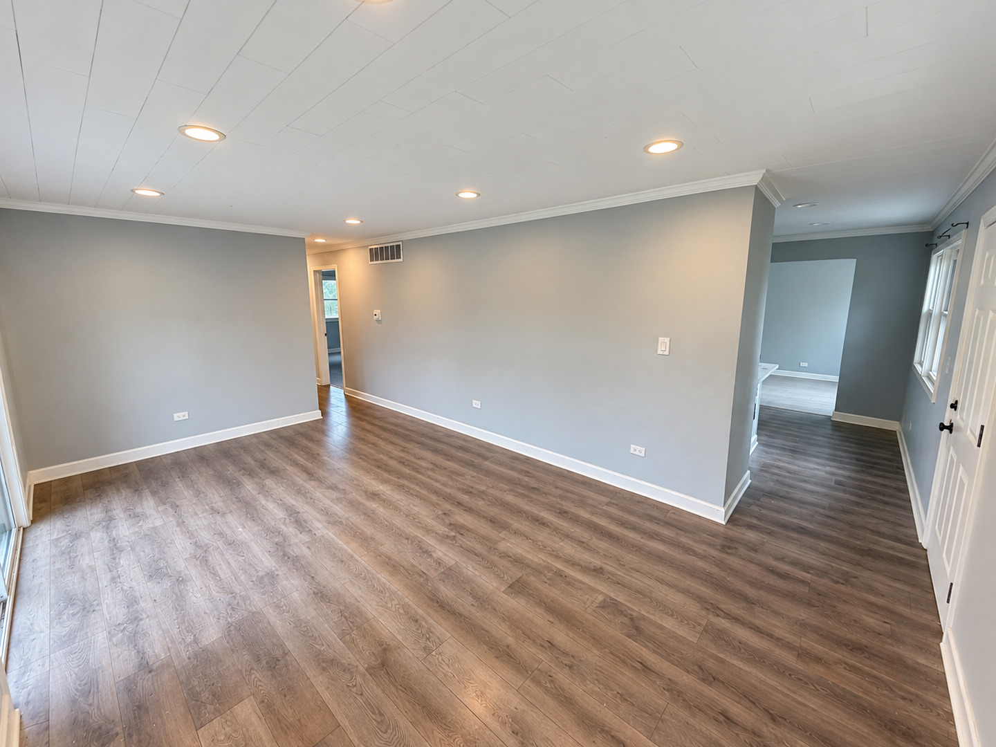 2039 Cherry Avenue Property Photo 4