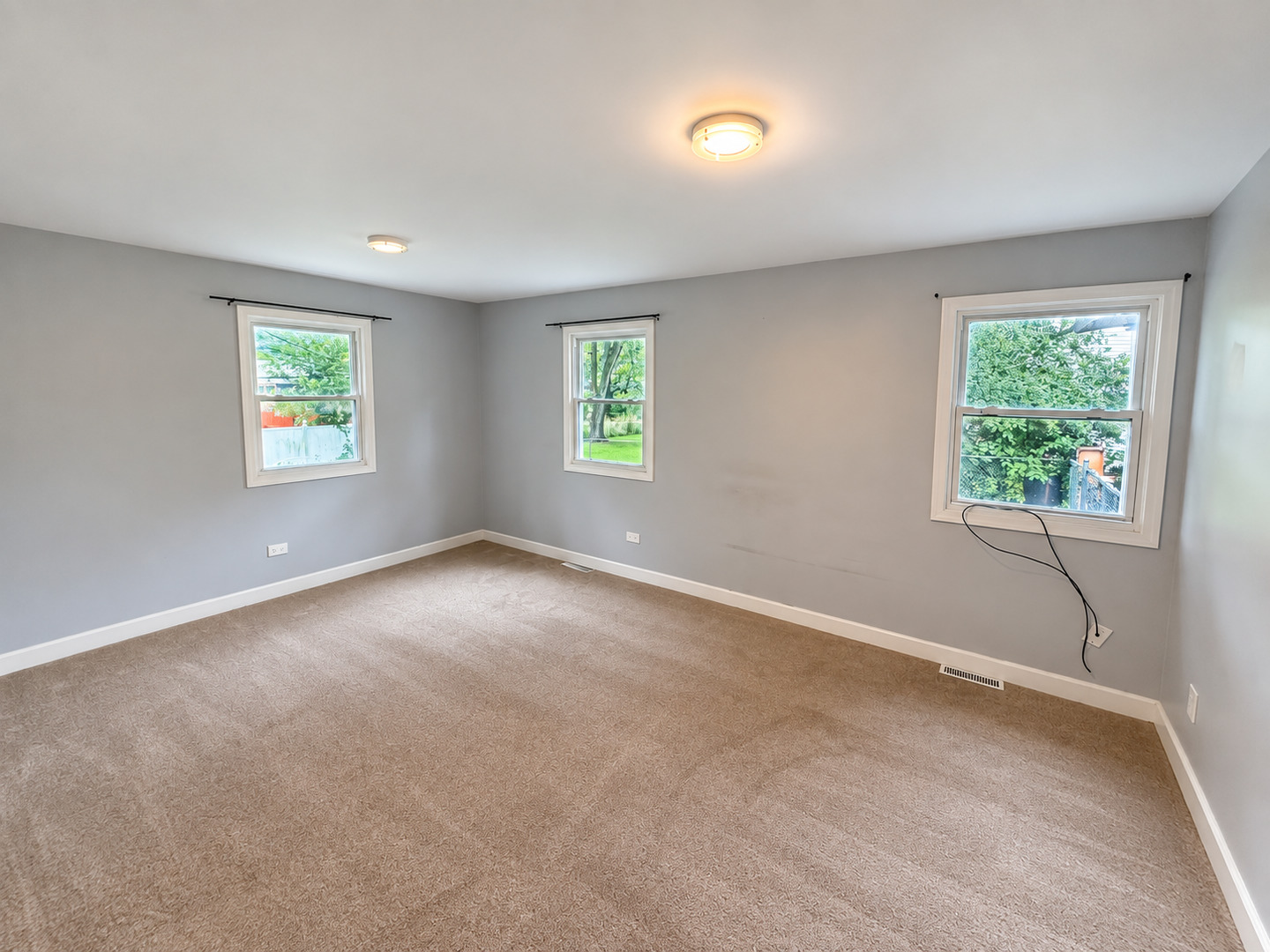 2039 Cherry Avenue Property Photo 11