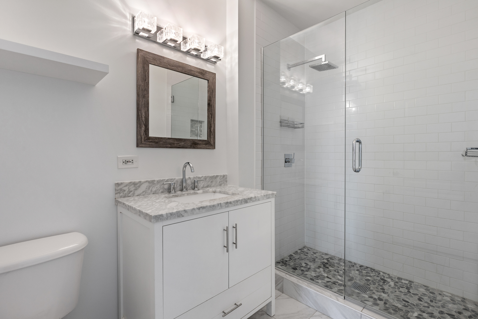 600 N Dearborn Street 1707 Property Photo 11