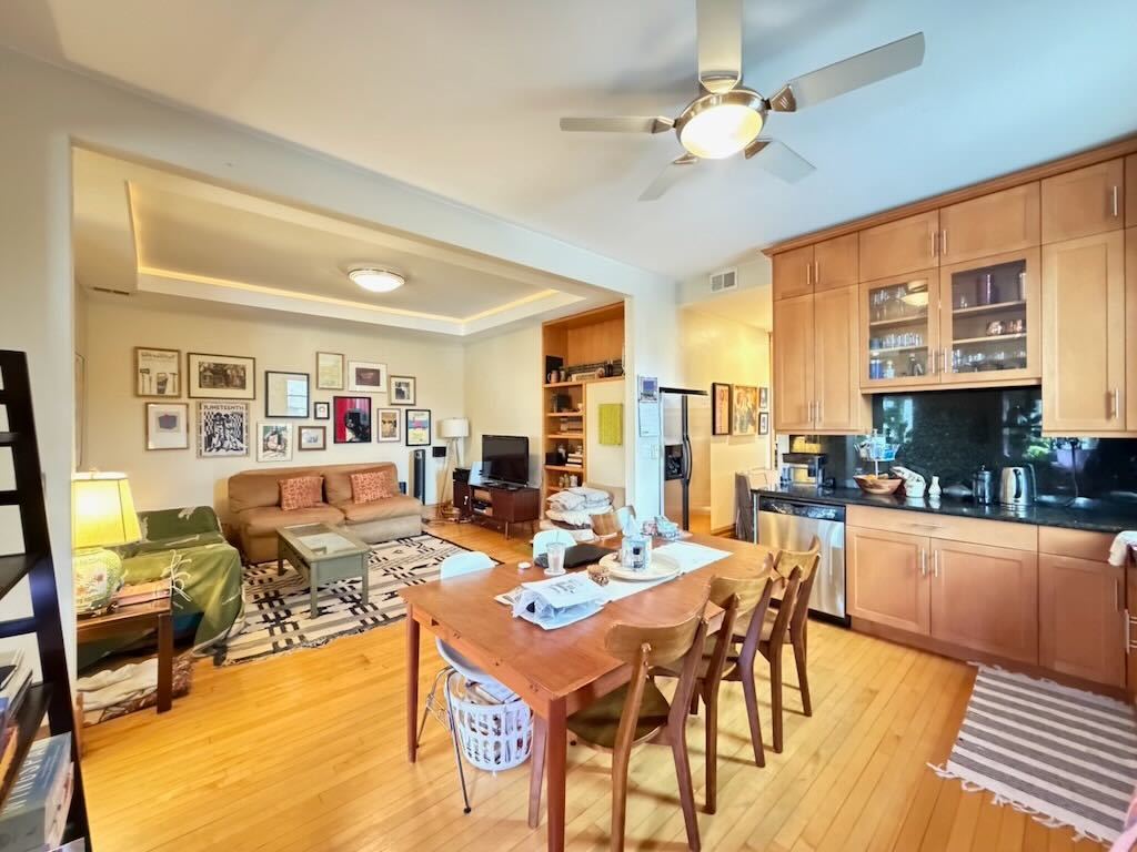 835 N Rockwell Street 3 Property Photo 6
