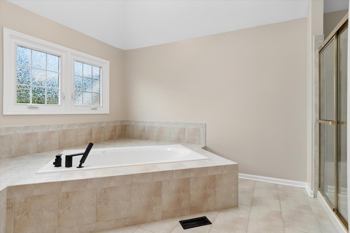 4303 Ariel Court Property Photo 21