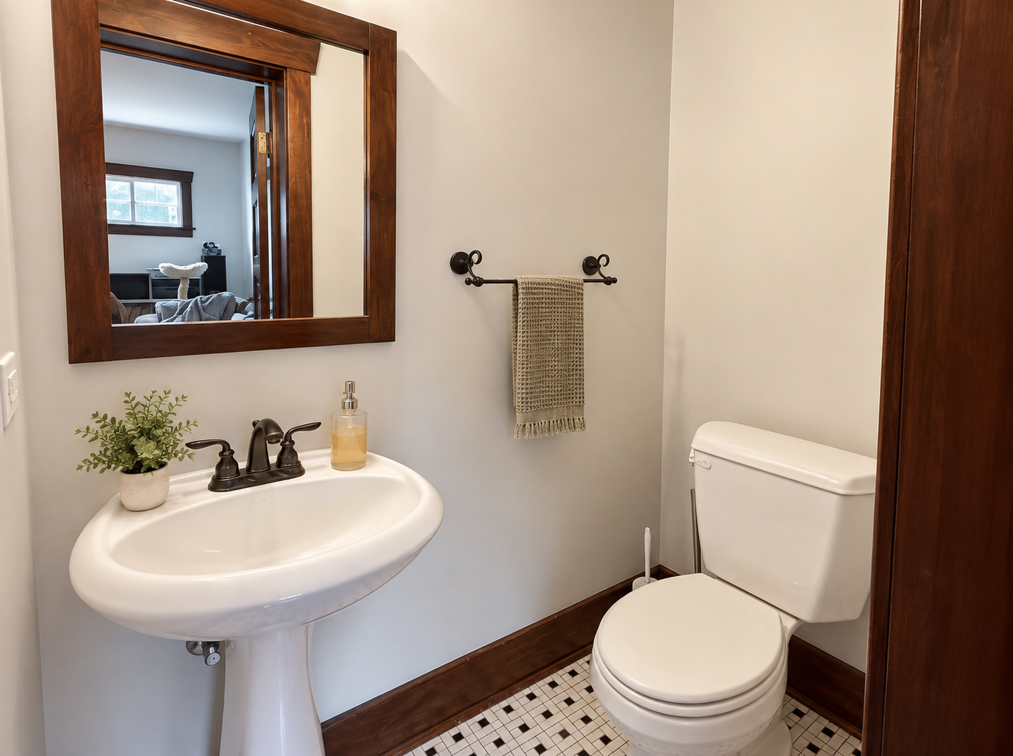 445 Pleasant Street Property Photo 20