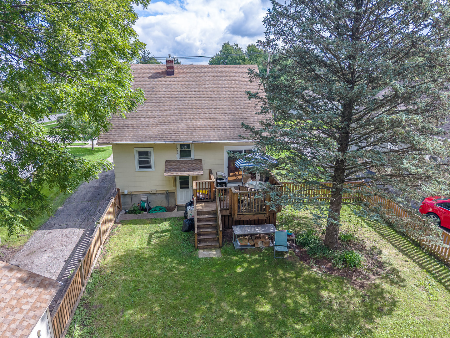 445 Pleasant Street Property Photo 24