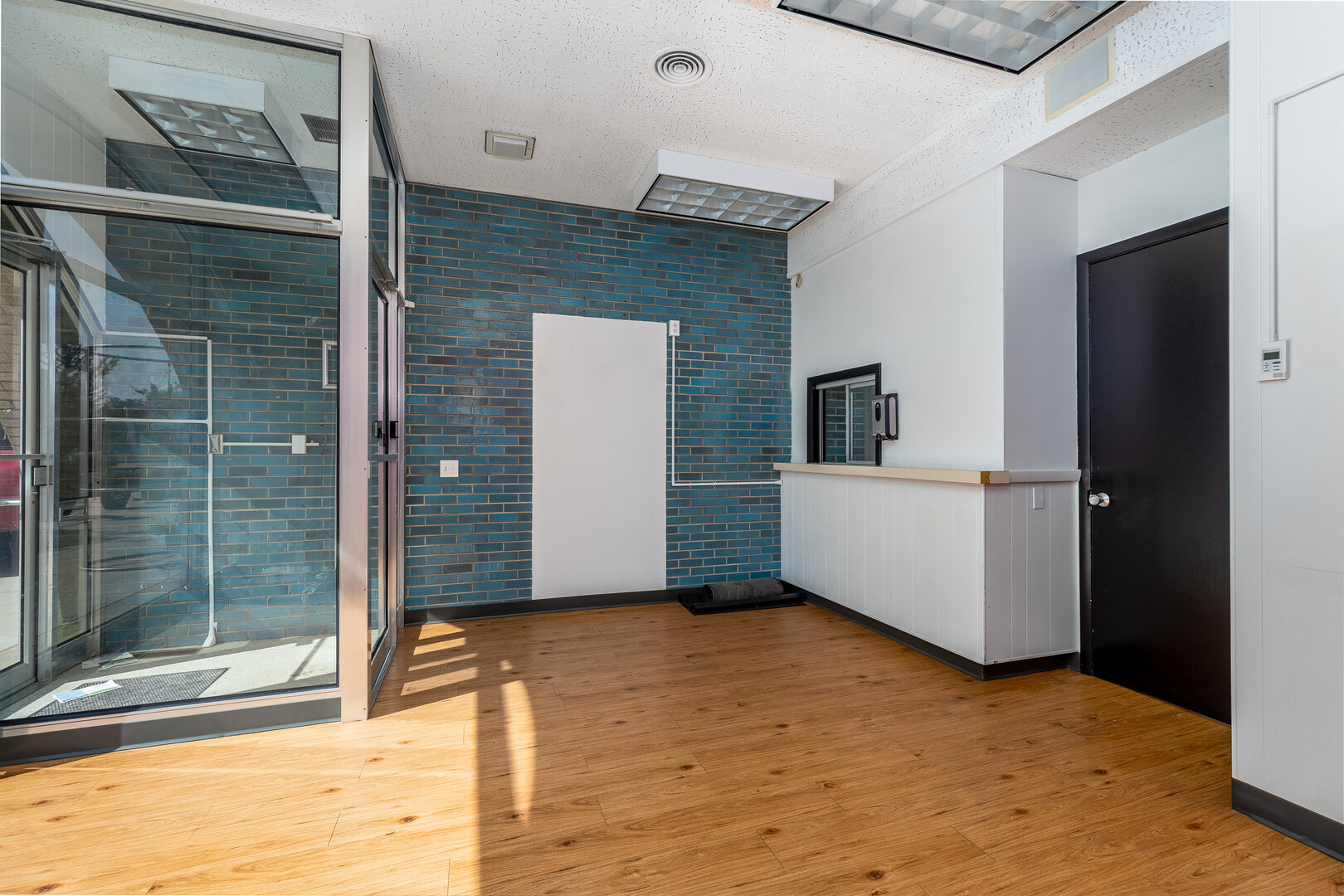 612 Court Street Property Photo 4