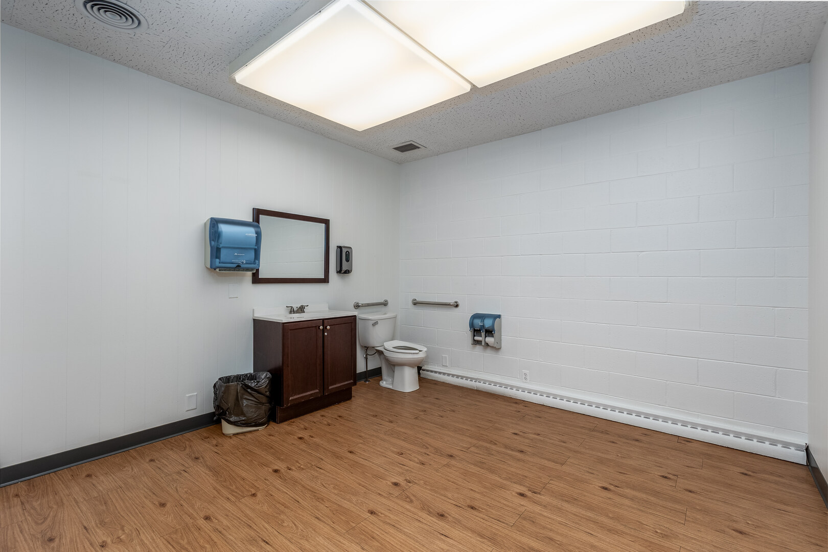 612 Court Street Property Photo 8