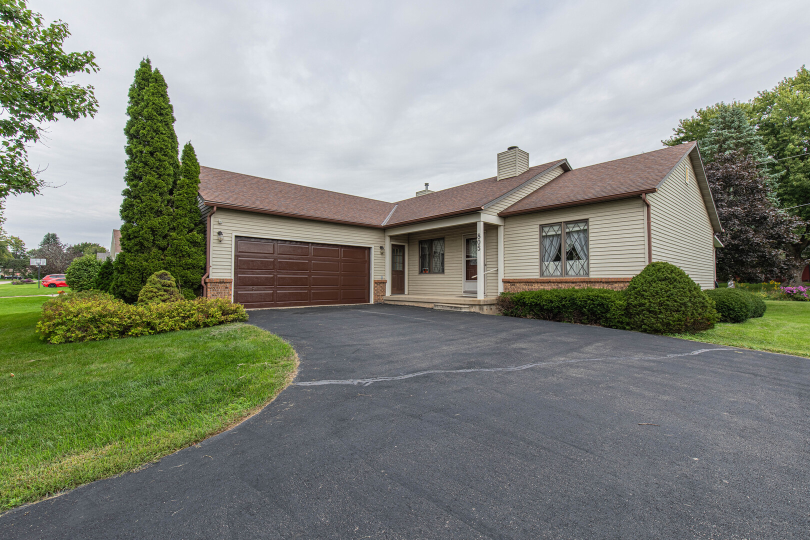 805 S. Park Avenue Property Photo 1