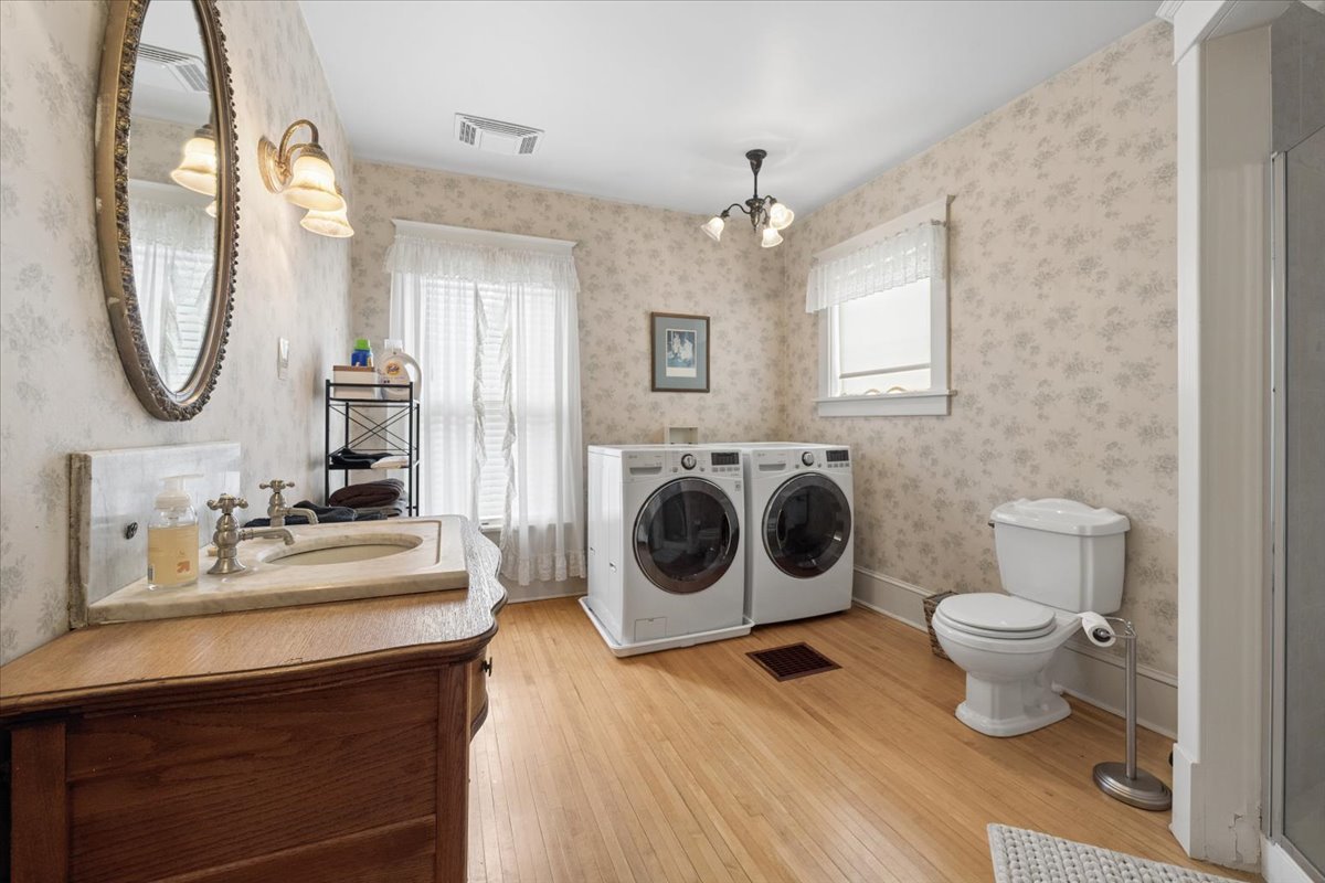 10216 Main Street Property Photo 51