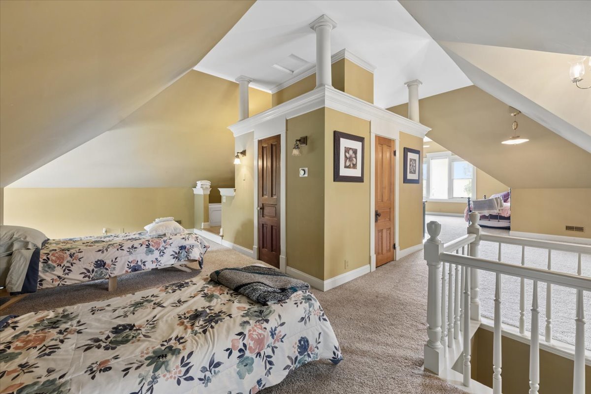 10216 Main Street Property Photo 57