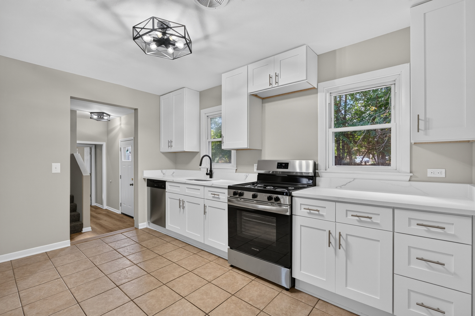 905 Pine Bluff Road Property Photo 3