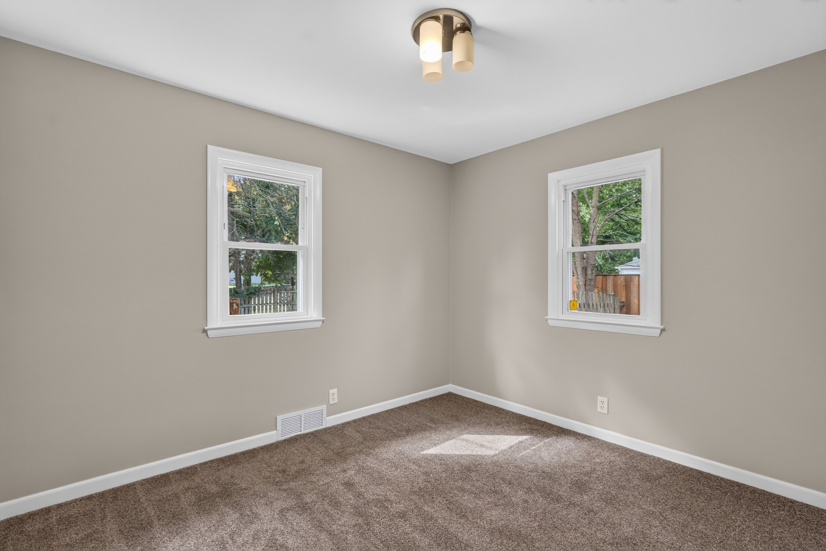 905 Pine Bluff Road Property Photo 11